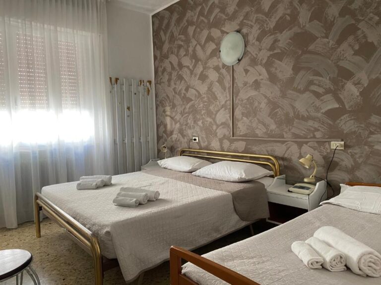 hotel economico rimini marina centro 13