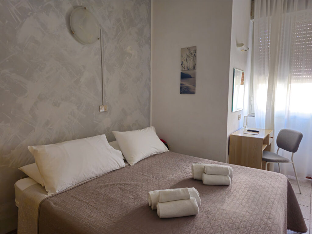 hotel villa mirna rimini marina centro 32